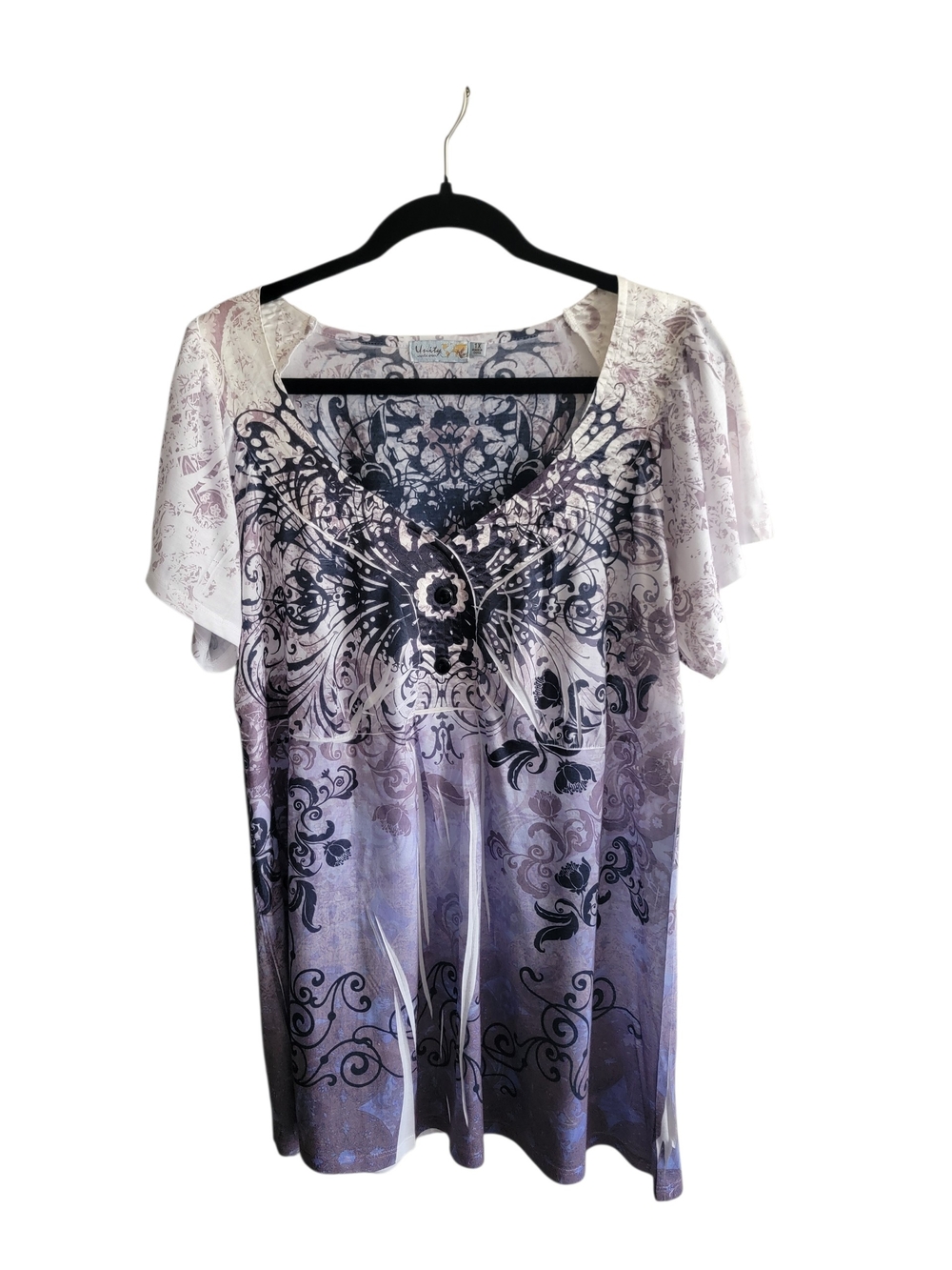 Unity World Wear Purple Ombre V-Neck Tee with Black Scroll Print - 1X